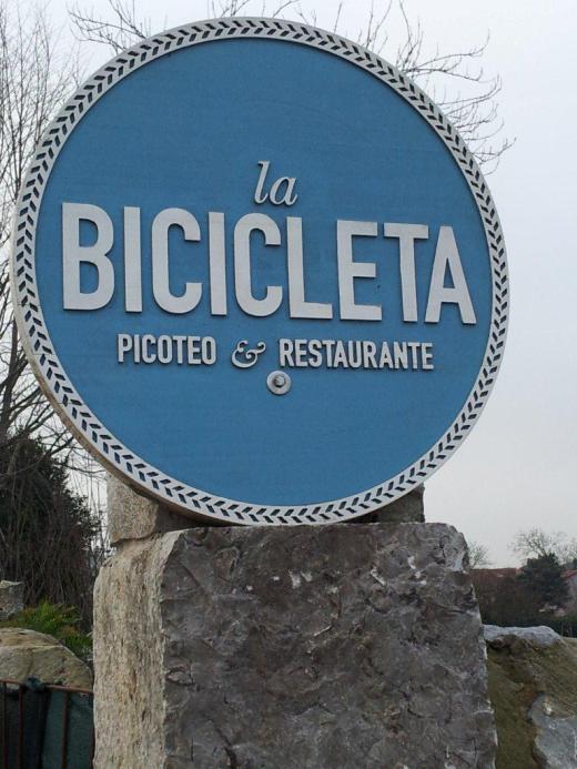 JFinteriorismo - Rotulo exterior Restaurante La Bicicleta
